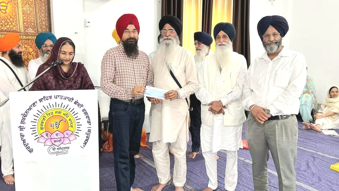 ਐਸ ਜੀ ਪੀ ਸੀ ਦੇ ਪ੍ਰਧਾਨ ਧਾਮੀ ਵਲੋਂ ਭਾਈ ਸੰਗਤ ਸਿੰਘ ਖਾਲਸਾ ਕਾਲਜ ਬੰਗਾ ਨੂੰ 55 ਲੱਖ ਦਾ ਚੈਕ ਭੇਂਟ ਕੀਤਾ